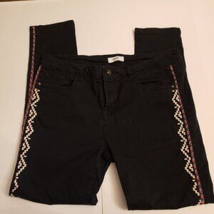 EUC Kensie 5 pocket Jeans Ankle Biters Waist 34"  Inseam 28"  Rise 9"  Box 3